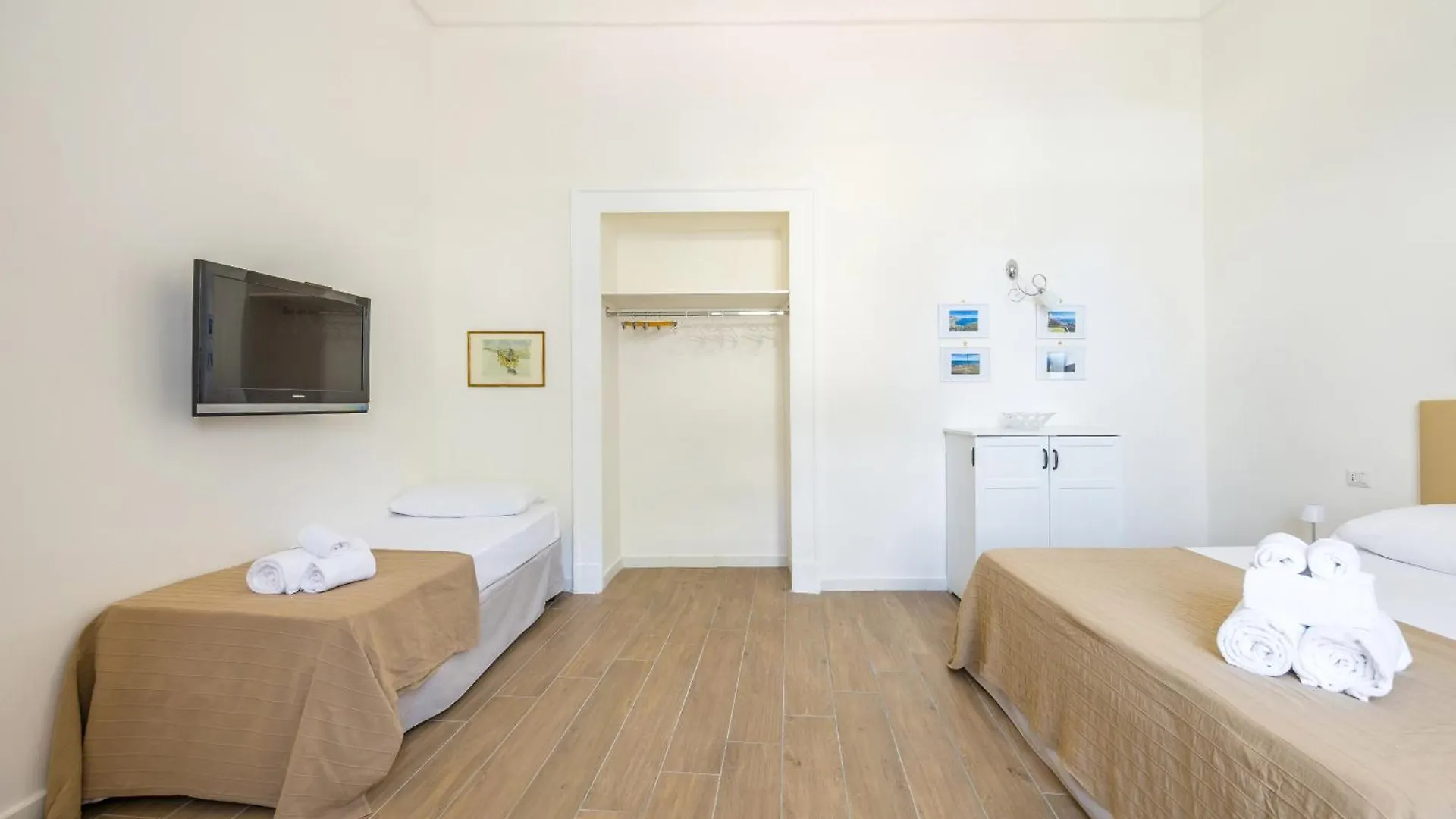 Terrazza Spaccanapoli By Napoliapartments 0*, Naples Italy